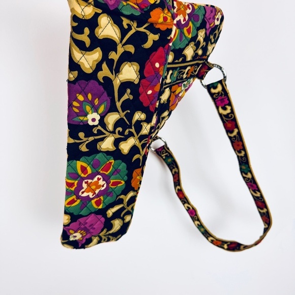 Vera Bradley Bag in Suzani Print - Picture 5 of 7